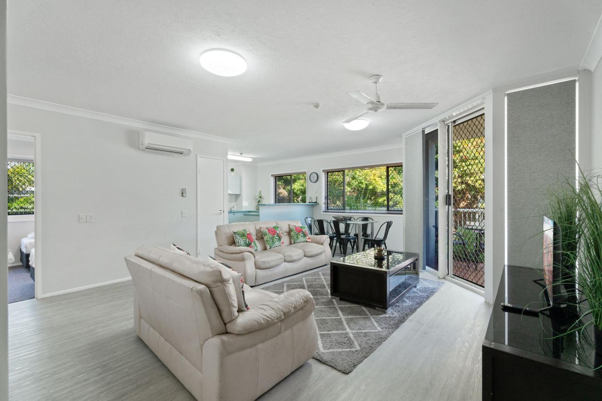 Aparthotel Charlton On The Esplanade Hervey Bay Exterior foto